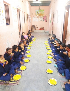 Food Bank School 1 Food Bank School 1